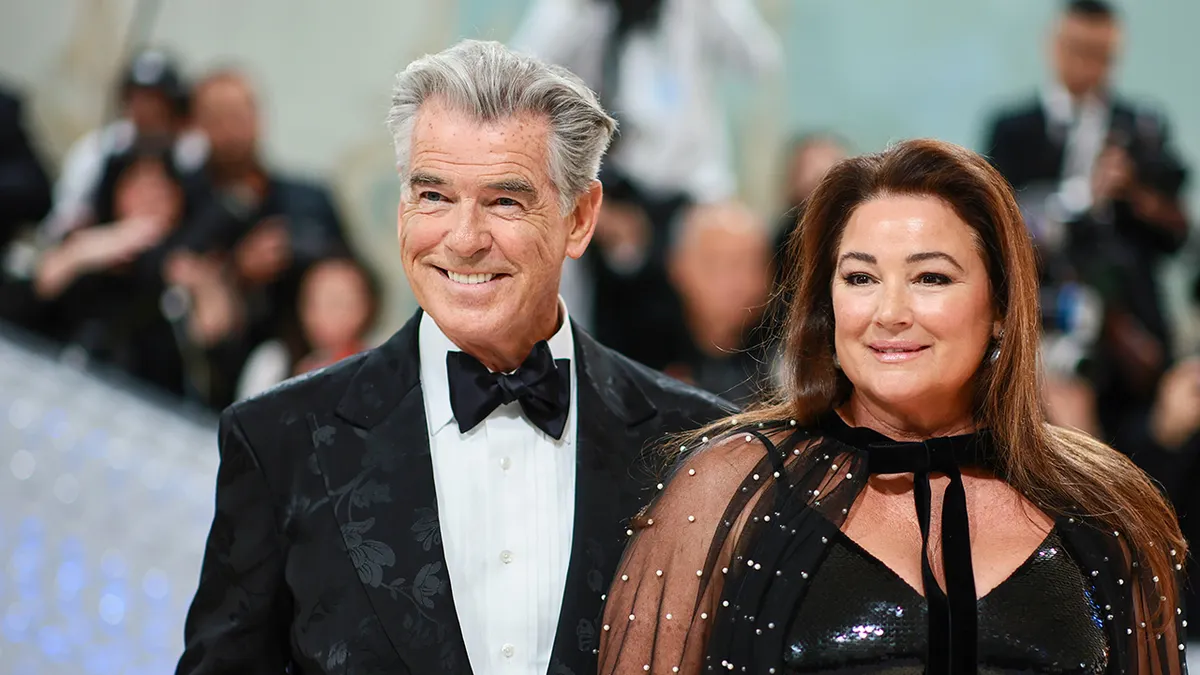 pierce brosnan wife