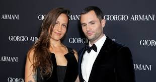 penn badgley wife