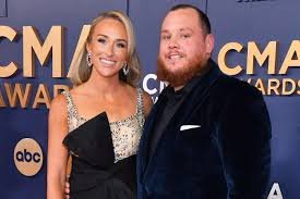 luke combs wife